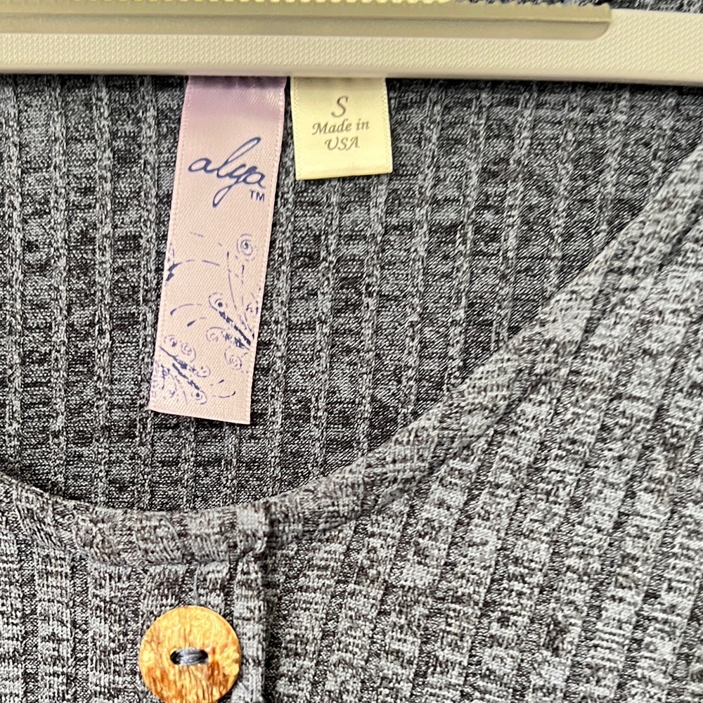 Alya Navy Ribbed Button-Down Shirt - Picture 3 of 3
